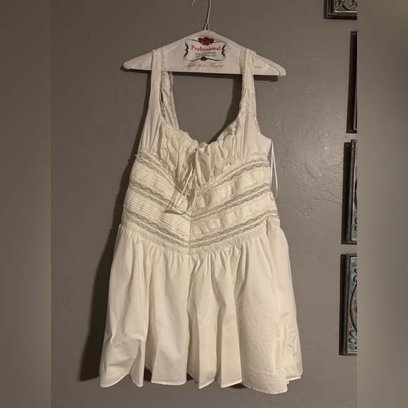 Tiffani - Picture 2 of 4